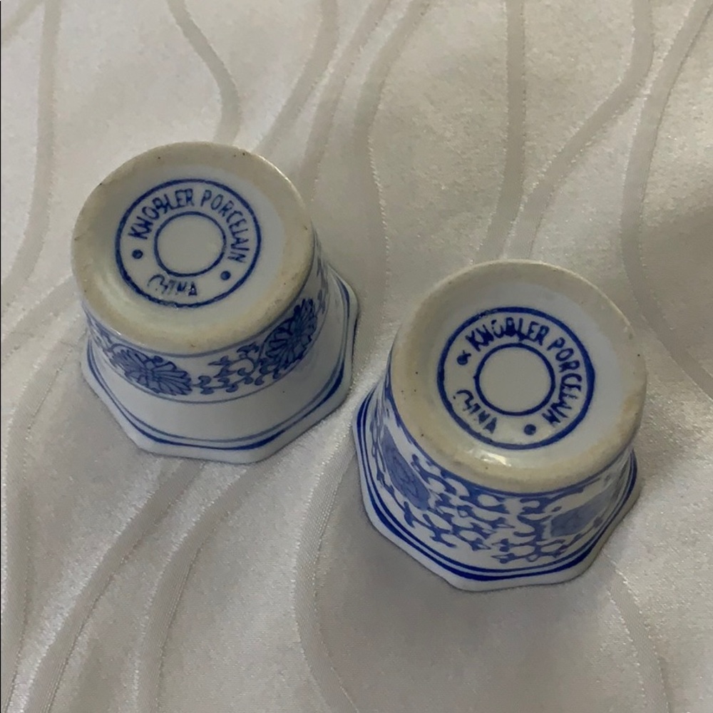 Pair of Knobler Porcelain Votives in Blue & White - Picture 5 of 5